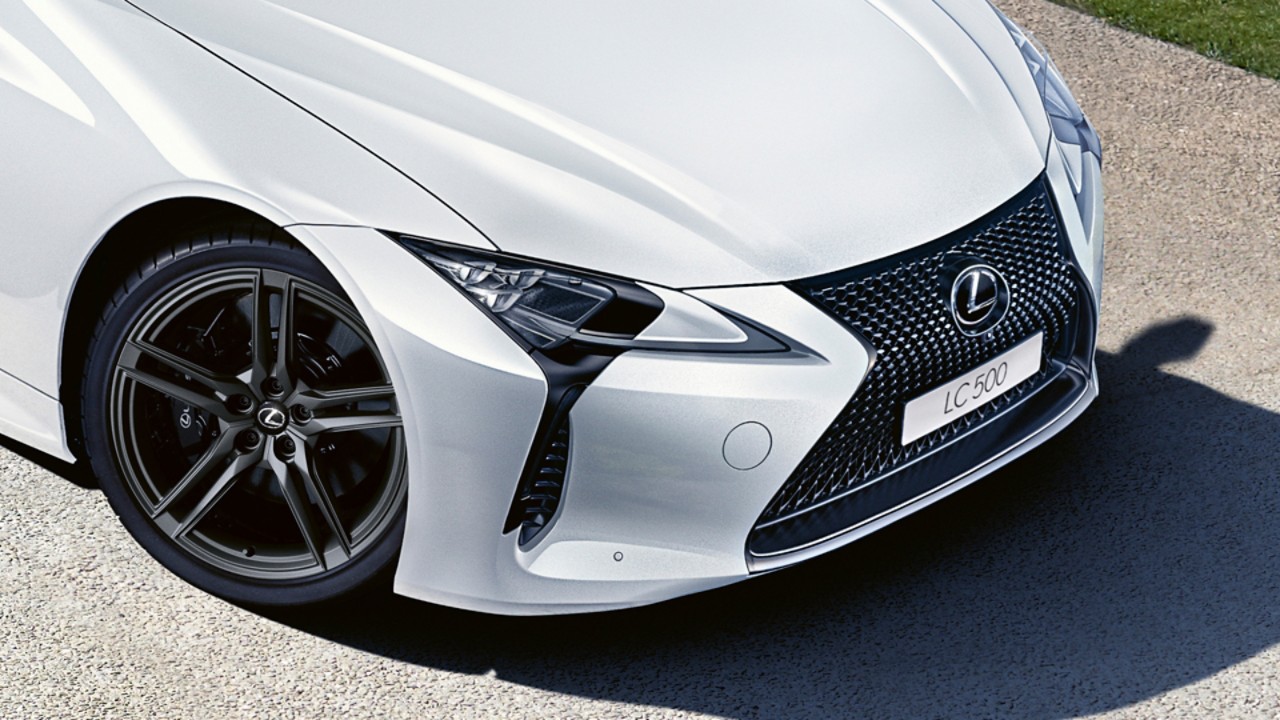 The Lexus LC Convertible's Signature Grille