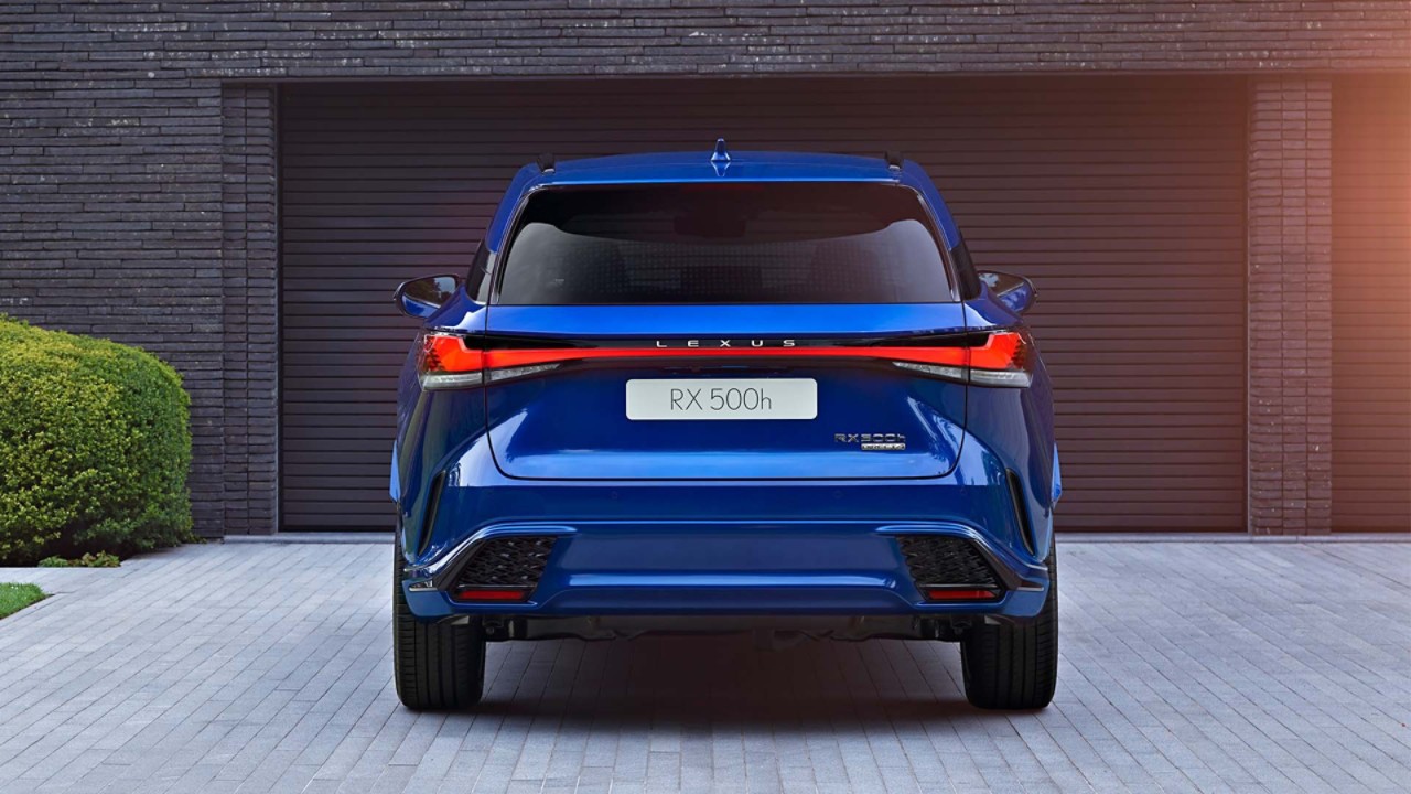 Rear view of the Lexus RX 500h
