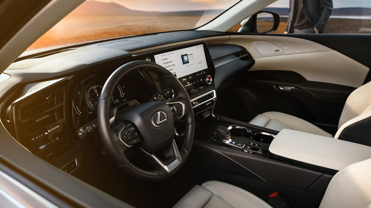 The Lexus RX cockpit