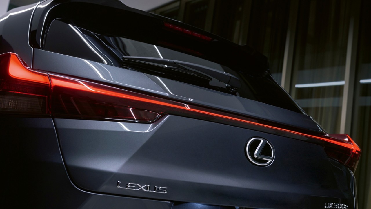 Lexus UX 300e