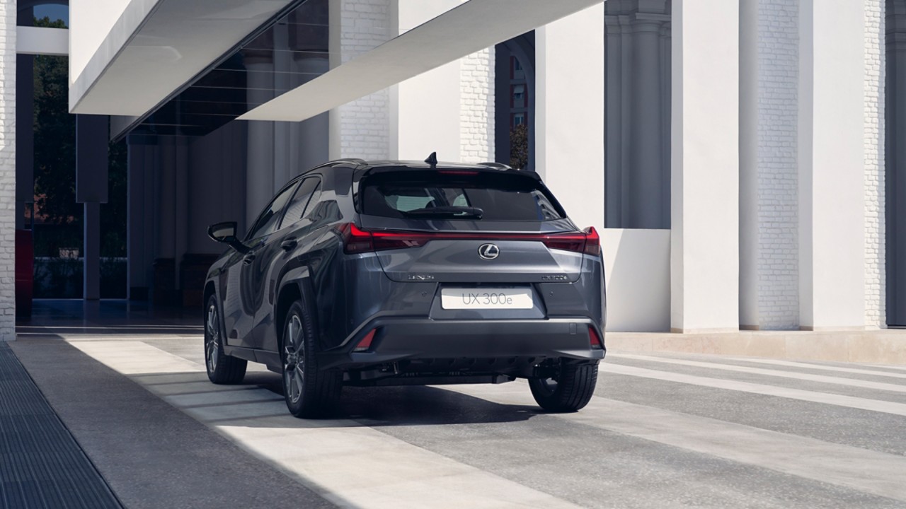 Lexus UX 300e