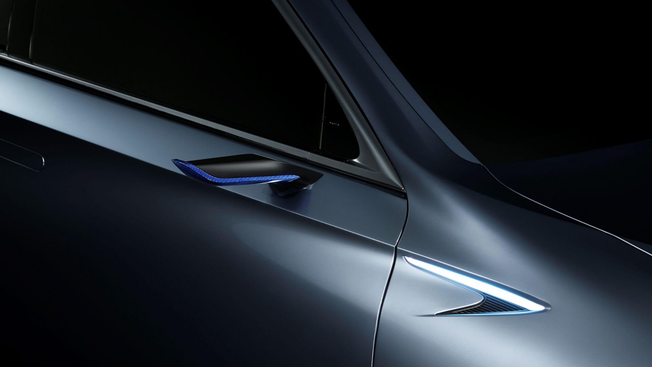 Lexus Premieres LS+ concept car wing mirror camera 